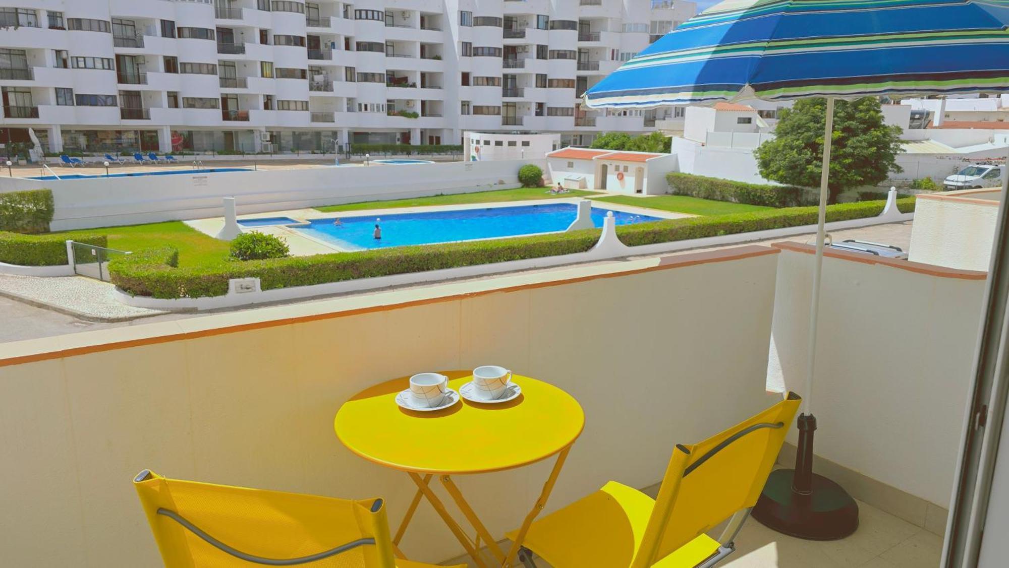 Praia Eulalia With Pool And 5 Minutes From The Beach Albufeira Exterior foto